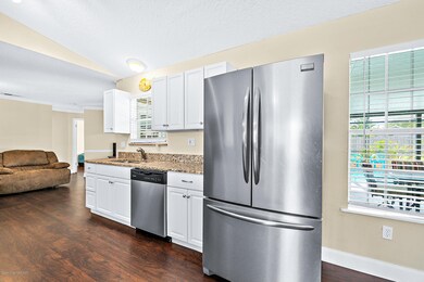 7209 Carlowe Ave, Cocoa, FL 32927-Kitche