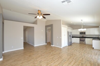 1673 E Laurel Ave, Gilbert, AZ 85234 - photo 5