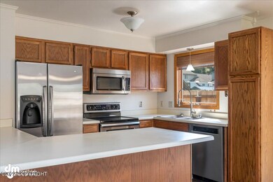 Kitchen with Breakfast Bar