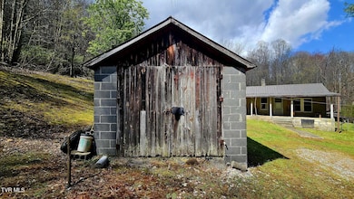4183 Stone Mountain Rd, Coeburn, VA 24230 - photo 3