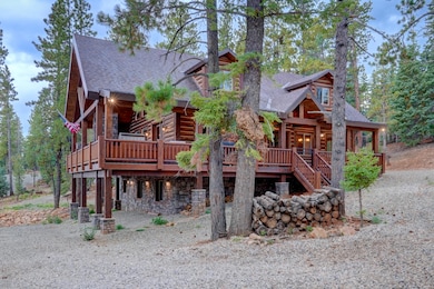 C8E3FF3A-FC57-4B4B-8DE6-17256FC8E9A1