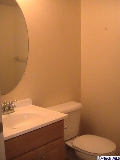 14654 Walnut Rd, Sylmar, CA 91342 - photo 5