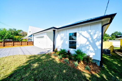 21524 Sunset Ave - (5)