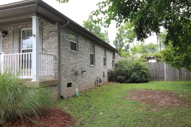 6813 E Manslick Rd, Louisville, KY 40228 - photo 4