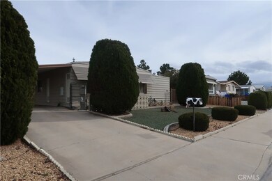 13927 Riviera Dr, Victorville, CA 92395 - photo 2