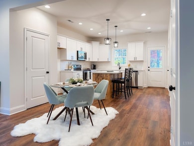 110 Aaron Place unit 600, Lynchburg, VA 24502 - photo 7