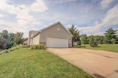 115 An Ja Lo Dr, Maryville, IL 62062 - photo 2