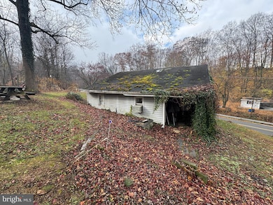 645 Park St, Manchester, PA 17345 - photo 4