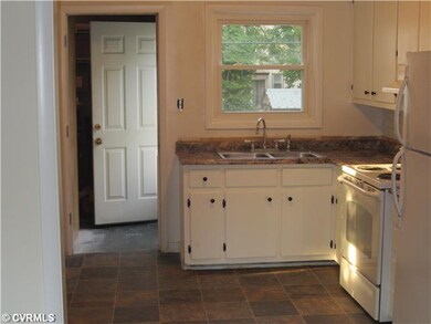 Kitchen - ANOTHER VIEW OF KITCHEN
