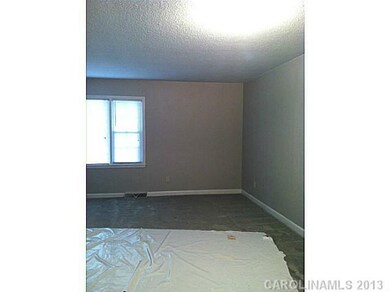 218 Valley St, Statesville, NC 28677 - photo 7