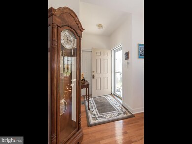 1040 Burgundy Cir, Pennsburg, PA 18073 - photo 4