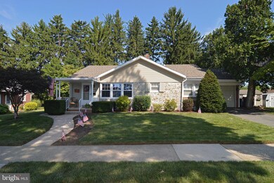 207 Wellington Rd, Reading, PA 19607 - photo 2