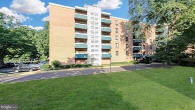 Lafayette Park unit 209, Falls Church, VA 22041 - photo 4