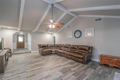 413 Mountainview Dr, Hurst, TX 76054 - photo 4