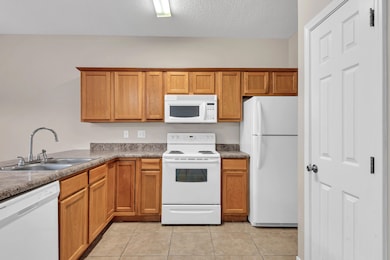 938 Barrow St unit 6, Fort Walton Beach, FL 32547 - photo 6