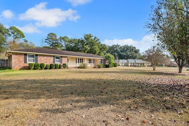 2211 Bourgogne Dr, Tallahassee, FL 32308 - photo 5