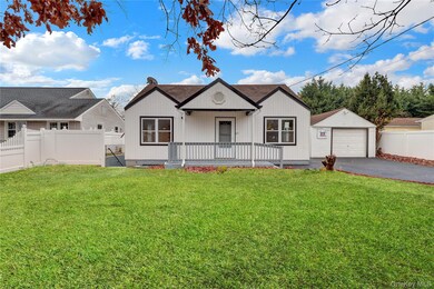 12 Carlls Path, North Babylon, NY 11703 - photo 4