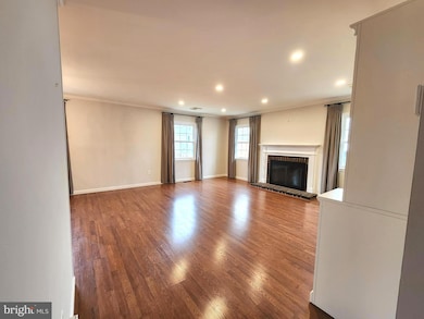 4211 Marble Ln, Fairfax, VA 22033 - photo 7