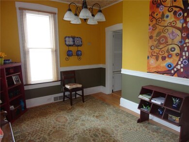 DINING ROOM/FAMILY ROOM