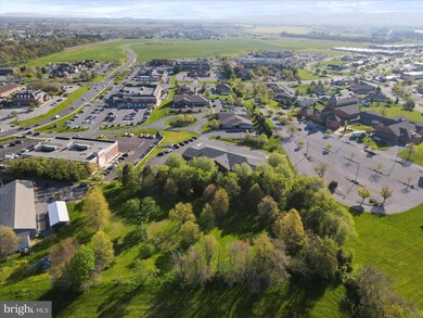 0 Fifth unit PAFL2019780, Chambersburg, PA 17201 - photo 5