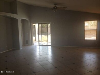 Family Room (2)