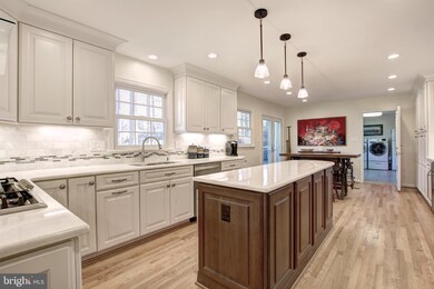 4621 Tara Dr, Fairfax, VA 22032 - photo 5