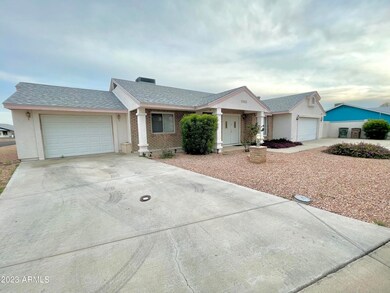 0193A4E8-2189-49F2-A633-B908D48464B5