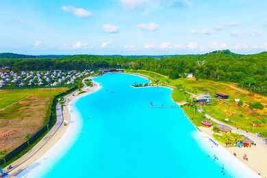 Multi Acre Crystal Lagoon (renderings, opens by en
