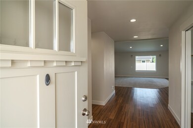 504 S James Ave, East Wenatchee, WA 98802 - photo 6