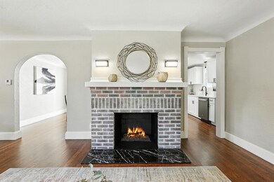 706 Allen St, Springfield, MA 01118 - photo 6