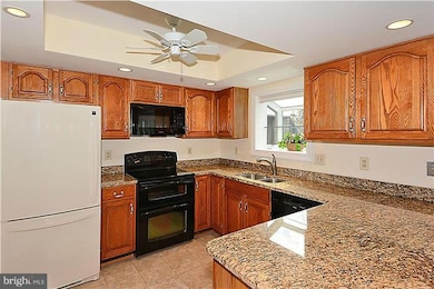 5729 Mason Bluff Dr, Burke, VA 22015 - photo 7