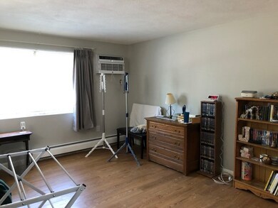 18 Williamsburg Ct unit 13, Shrewsbury, MA 01545 - photo 2