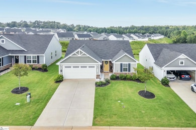 2030 Wexley Dr, Boiling Springs, SC 29316 - photo 2