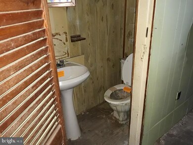 109 S Mulberry St, Hagerstown, MD 21740 - photo 3