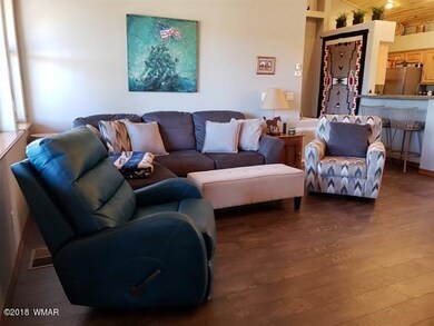 005_Living Room