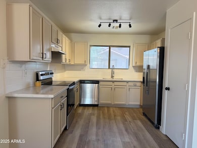 2358 E Peach Tree Dr, Chandler, AZ 85249 - photo 7