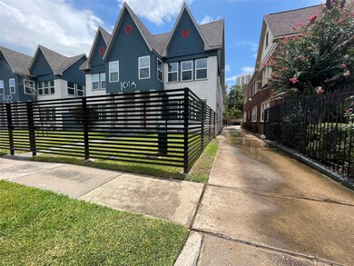 Walk up driveway for side pedestrian gate access