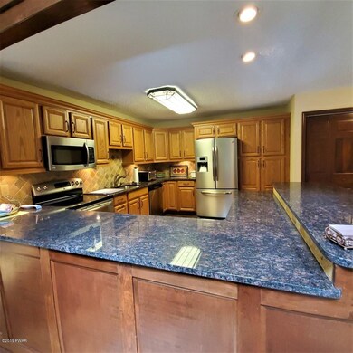 118 Gunstock Ln, Tafton, PA 18464 - photo 4
