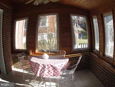 511 Ross Ave, Front Royal, VA 22630 - photo 2