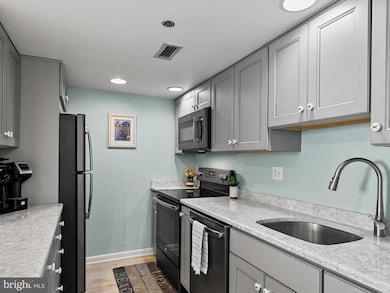 311 Georgetown House, Bethany Beach, DE 19930 - photo 3