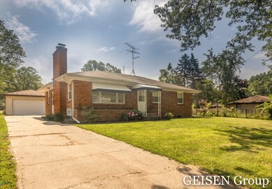 Geisen Group-Ball Avenue GR-2