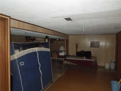 Basement/Game Room.