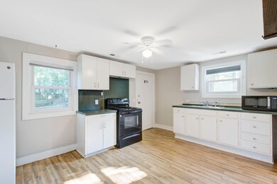 1618 Acacia St unit B, Charleston, SC 29407 - photo 5