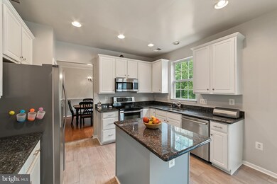 12019 Vantage Point Ct, Bristow, VA 20136 - photo 3