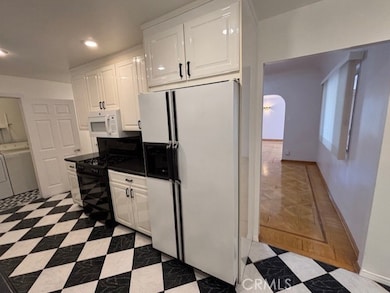 320 N Laurel Ave, Los Angeles, CA 90048 - photo 7