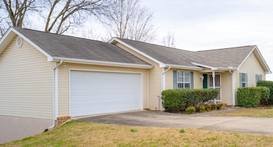 411 Barberry Dr NW, Cleveland, TN 37312 - photo 2