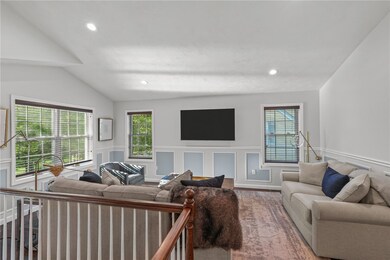 611 Pleasant Valley Pkwy, Providence, RI 02908 - photo 6