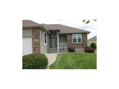 603 Meadowlark Dr, Raymore, MO 64083 - photo 2