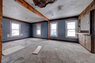 Upstairs Living Area