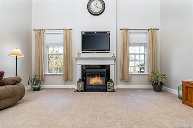 Great Room w/Fireplace